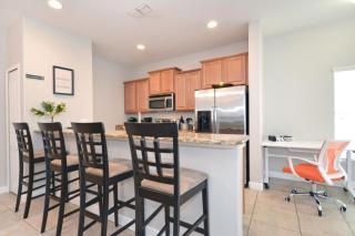 Last Minute Disney Getaway! Private Pool, Hot Tub & Games Room. Book Now! #92417 - Kissimmee - 5