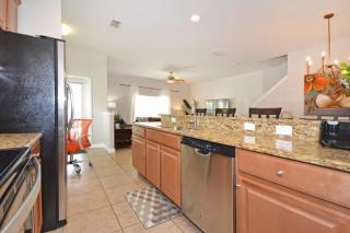 Last Minute Disney Getaway! Private Pool, Hot Tub & Games Room. Book Now! #92417 - Kissimmee - 3