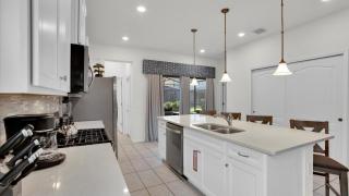 Last Minute Disney Getaway! Private Pool, Hot Tub & Games Room. Book Now! #56921 - Davenport - 4