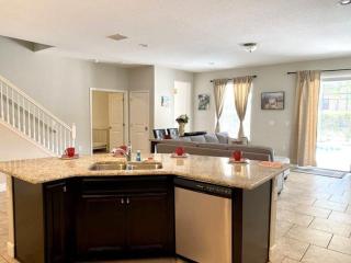Last Minute Disney Getaway! Private Pool, Hot Tub & Games Room. Book Now! #93359 - Davenport - 3