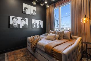 The Hideout Icon-Inspired Style & Rooftop Chill - Nashville - 7