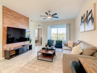 Last Minute Disney Getaway! Private Pool, Hot Tub & Games Room. Book Now! #88001 - Kissimmee - 0