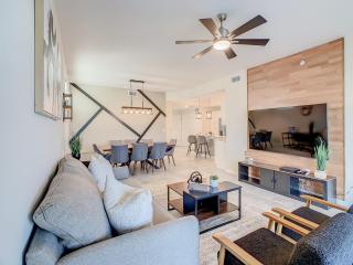 Last Minute Disney Getaway! Private Pool, Hot Tub & Games Room. Book Now! #88001 - Kissimmee - 5