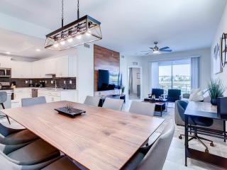 Last Minute Disney Getaway! Private Pool, Hot Tub & Games Room. Book Now! #88001 - Kissimmee - 1