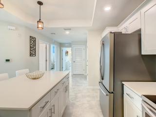 Last Minute Disney Getaway! Private Pool, Hot Tub & Games Room. Book Now! #72579 - Kissimmee - 3