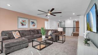 Last Minute Disney Getaway! Private Pool, Hot Tub & Games Room. Book Now! #69707 - Kissimmee - 1