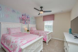 Last Minute Disney Getaway! Private Pool, Hot Tub & Games Room. Book Now! #17402 - Kissimmee - 9