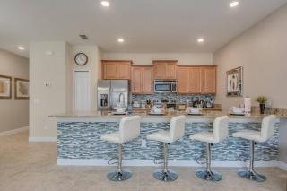 Last Minute Disney Getaway! Private Pool, Hot Tub & Games Room. Book Now! #17402 - Kissimmee - 5