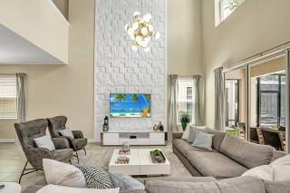 Last Minute Disney Getaway! Private Pool, Hot Tub & Games Room. Book Now! #75973 - Kissimmee - 4