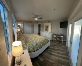 Coconut Castaway - Ocean Views, Walk to Beach, Hot Tub, Golf Cart, Club - North Captiva - 3