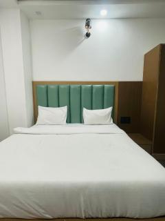 Hotel Boston Rooms - Tājganj - 3