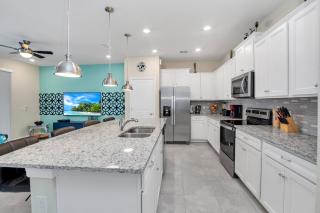 Last Minute Disney Getaway! Private Pool, Hot Tub & Games Room. Book Now! #42657 - Davenport - 4
