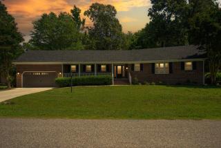 The Clubhouse - - 0