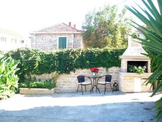 Apartments by the sea Postira, Brac - 12291 - 4