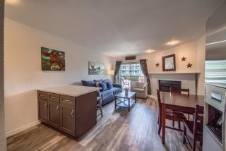 RRC A108 Grandmas River Haus - New Braunfels - 6