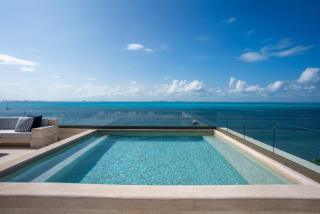 Private Rooftop Honeymoon Suite w/ Private Jacuzzi - Isla Mujeres - 4