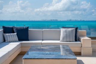Private Rooftop Honeymoon Suite w/ Private Jacuzzi - Isla Mujeres - 3