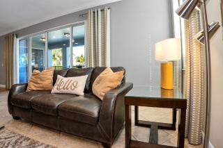 Last Minute Disney Getaway! Private Pool, Hot Tub & Games Room. Book Now! #85995 - Orlando - 2