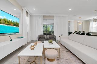 Last Minute Disney Getaway! Private Pool, Hot Tub & Games Room. Book Now! #60439 - Kissimmee - 5