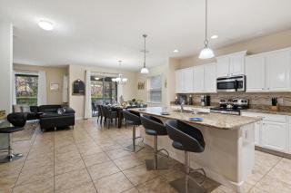 Last Minute Disney Getaway! Private Pool, Hot Tub & Games Room. Book Now! #41169 - Kissimmee - 3