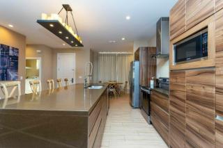 Last Minute Disney Getaway! Private Pool, Hot Tub & Games Room. Book Now! #60033 - Orlando - 1