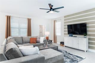 Last Minute Disney Getaway! Private Pool, Hot Tub & Games Room. Book Now! #49425 - Kissimmee - 0