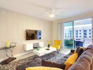 Last Minute Disney Getaway! Private Pool, Hot Tub & Games Room. Book Now! #88043 - Kissimmee - 0