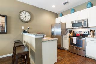 Last Minute Disney Getaway! Private Pool, Hot Tub & Games Room. Book Now! #65973 - Kissimmee - 4