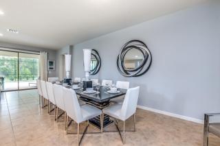 Last Minute Disney Getaway! Private Pool, Hot Tub & Games Room. Book Now! #39408 - Kissimmee - 2