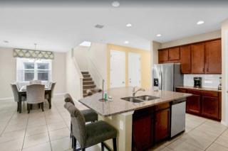Last Minute Disney Getaway! Private Pool, Hot Tub & Games Room. Book Now! #93405 - Kissimmee - 3