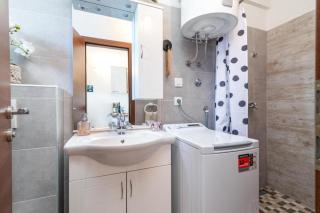 Apartments with parking space Zedno, Ciovo - 24516 - 2