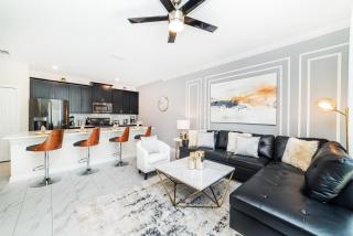 Last Minute Disney Getaway! Private Pool, Hot Tub & Games Room. Book Now! #49415 - Kissimmee - 0