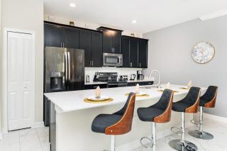 Last Minute Disney Getaway! Private Pool, Hot Tub & Games Room. Book Now! #49415 - Kissimmee - 4