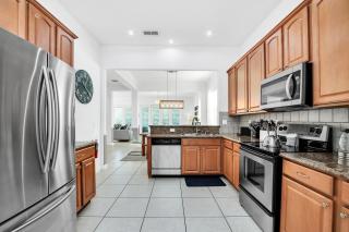 Last Minute Disney Getaway! Private Pool, Hot Tub & Games Room. Book Now! #38212 - Kissimmee - 3
