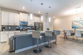 Last Minute Disney Getaway! Private Pool, Hot Tub & Games Room. Book Now! #93753 - Kissimmee - 2