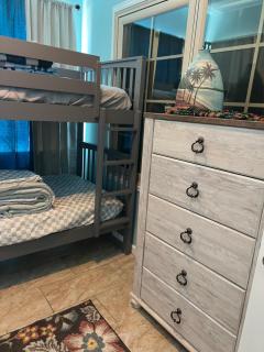 2 Blocks from Convention Center - Wildwood - 2