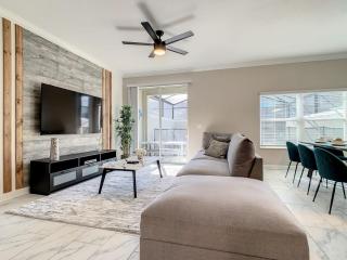 Last Minute Disney Getaway! Private Pool, Hot Tub & Games Room. Book Now! #87953 - Kissimmee - 6