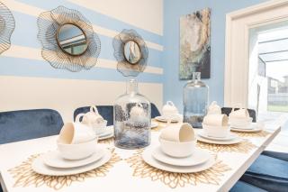 Last Minute Disney Getaway! Private Pool, Hot Tub & Games Room. Book Now! #49457 - Kissimmee - 1