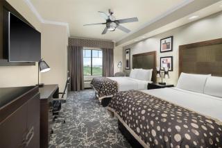 Best Western Premier Crown Chase Inn & Suites - Denton - 8