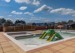 Riverside Caravan Holiday Park - Bognor Regis - 2