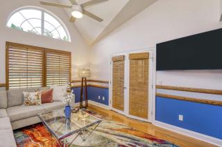 Spacious 3 BR plus SS in Den & screened lanai waterside - 2