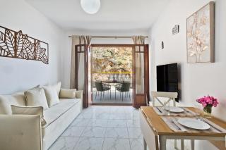 Callisthea - Kyra Panagia - 0