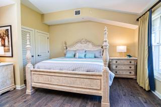 Top Floor King Suite-Kitchenette-4304L - 9