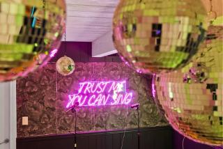Sunshine Villa: Karaoke, Pool, Spa & Arcades - El Cajon - 9