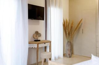 Peach- Sea View Exclusive Maisonette - 1