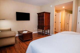 5107-LP Ground Floor King Suite with kitchenette - St. Augustine - 8