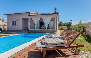 Two-Bedroom Holiday Home In Vodnjan - Vodnjan (Dignano) - 1