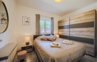 Two-Bedroom Holiday Home In Vodnjan - Vodnjan (Dignano) - 6