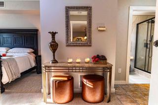 5208-LP King Suite with Kitchenette & Pool views - 3