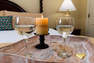 5324-1P Great balcony view of courtyard with pool - 2